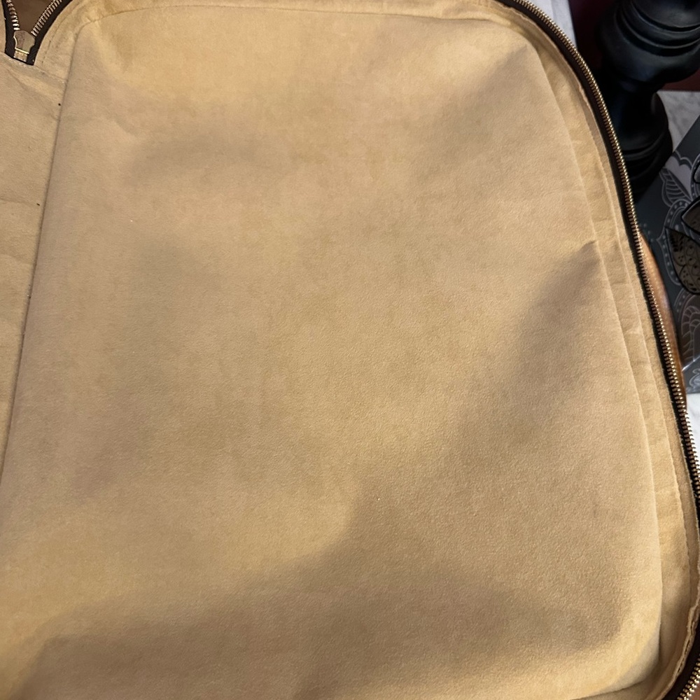 Louis Vuitton Messenger Bag - Picture 8 of 11